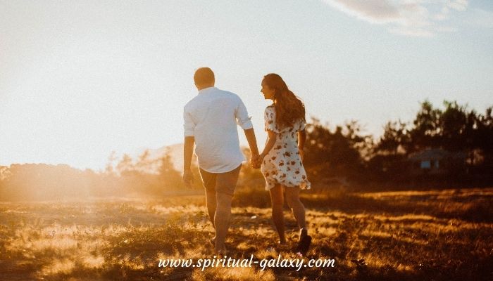 7 Signs Your Twin Flame Is Thinking Of You